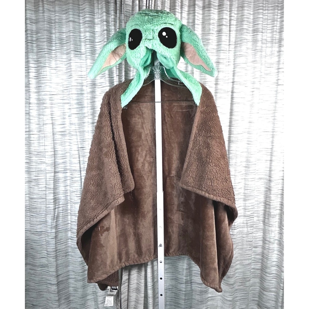 Star Wars Grogu Hooded Wearable Blanket The Child Mandalorian Fleece Wrap 30x50
